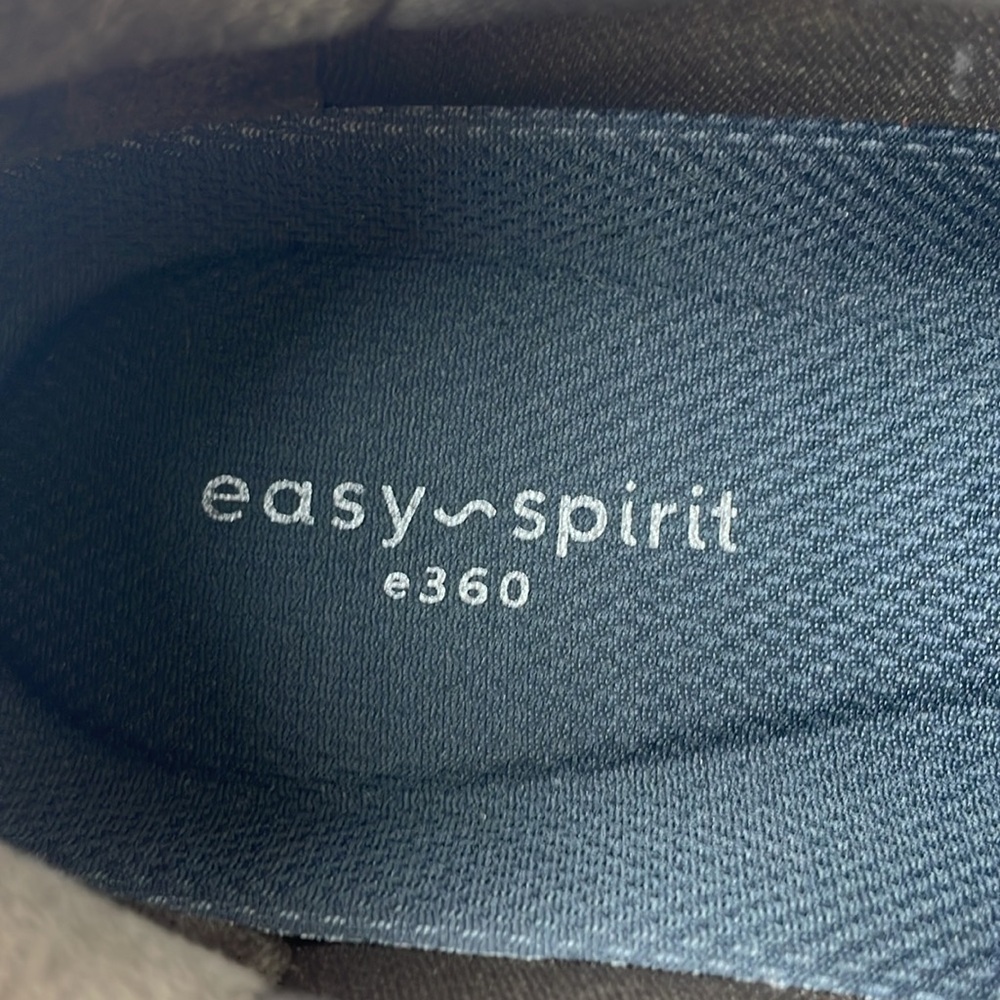 NEW Easy Spirit e360 Skippers Taupe Sneakers 10 - Picture 9 of 9
